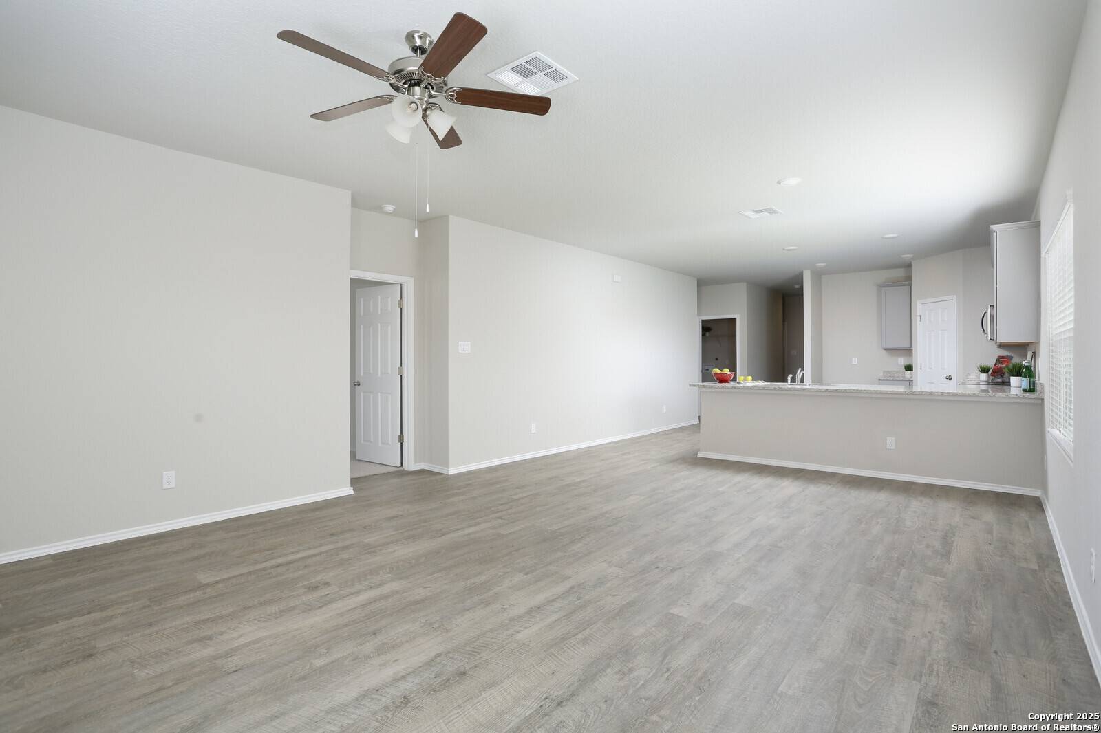 Elmendorf, TX 78112,14647 Stirrup Trace