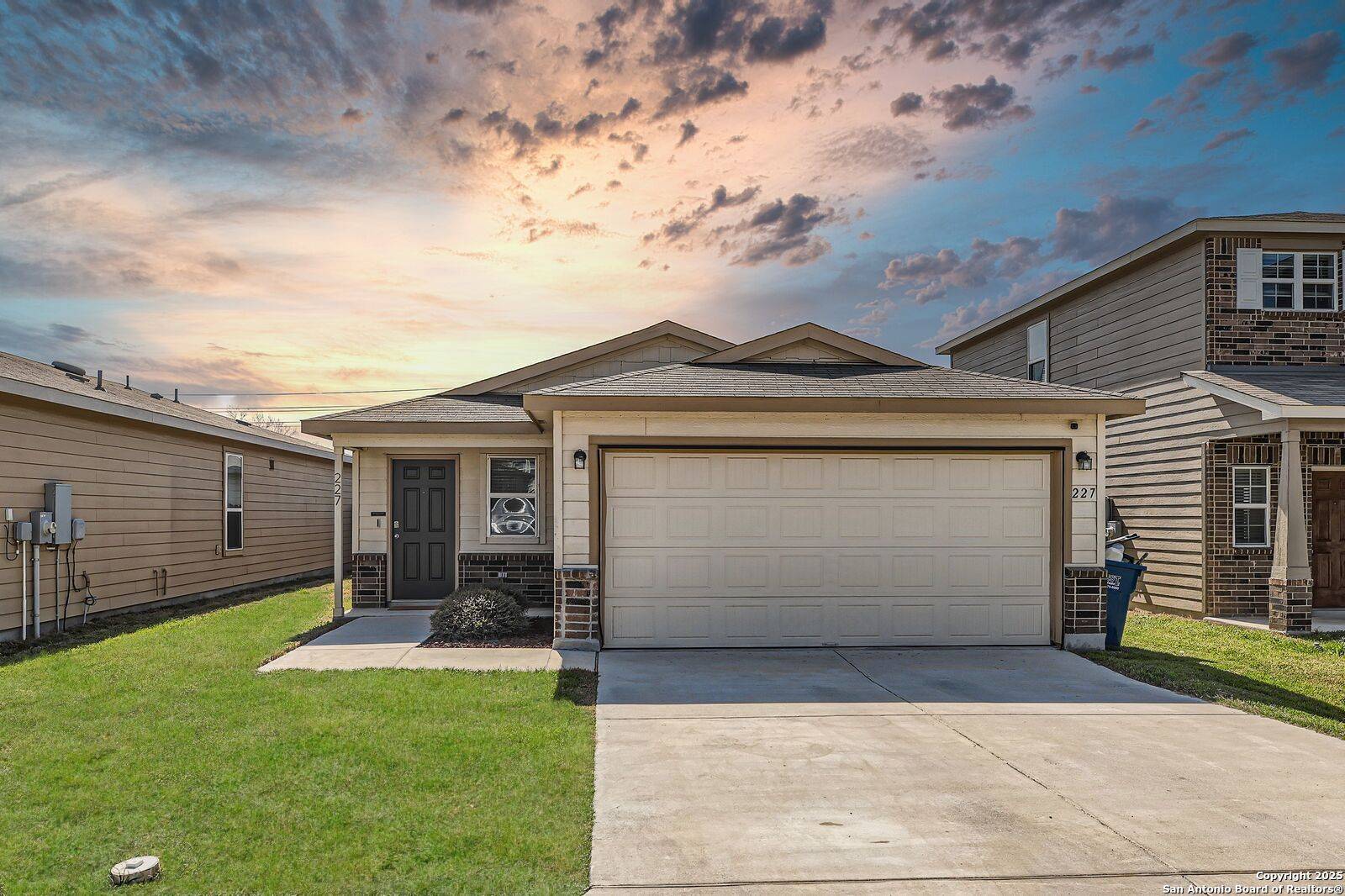 New Braunfels, TX 78130,227 Elderberry