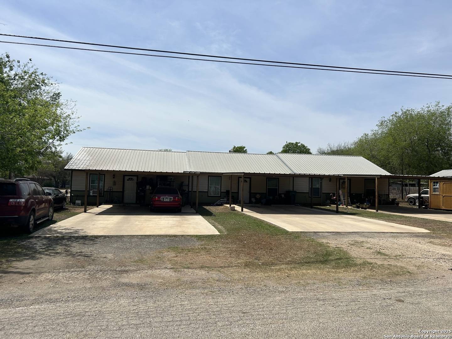 Jourdanton, TX 78026,504,506,508 Cantrell Ave.