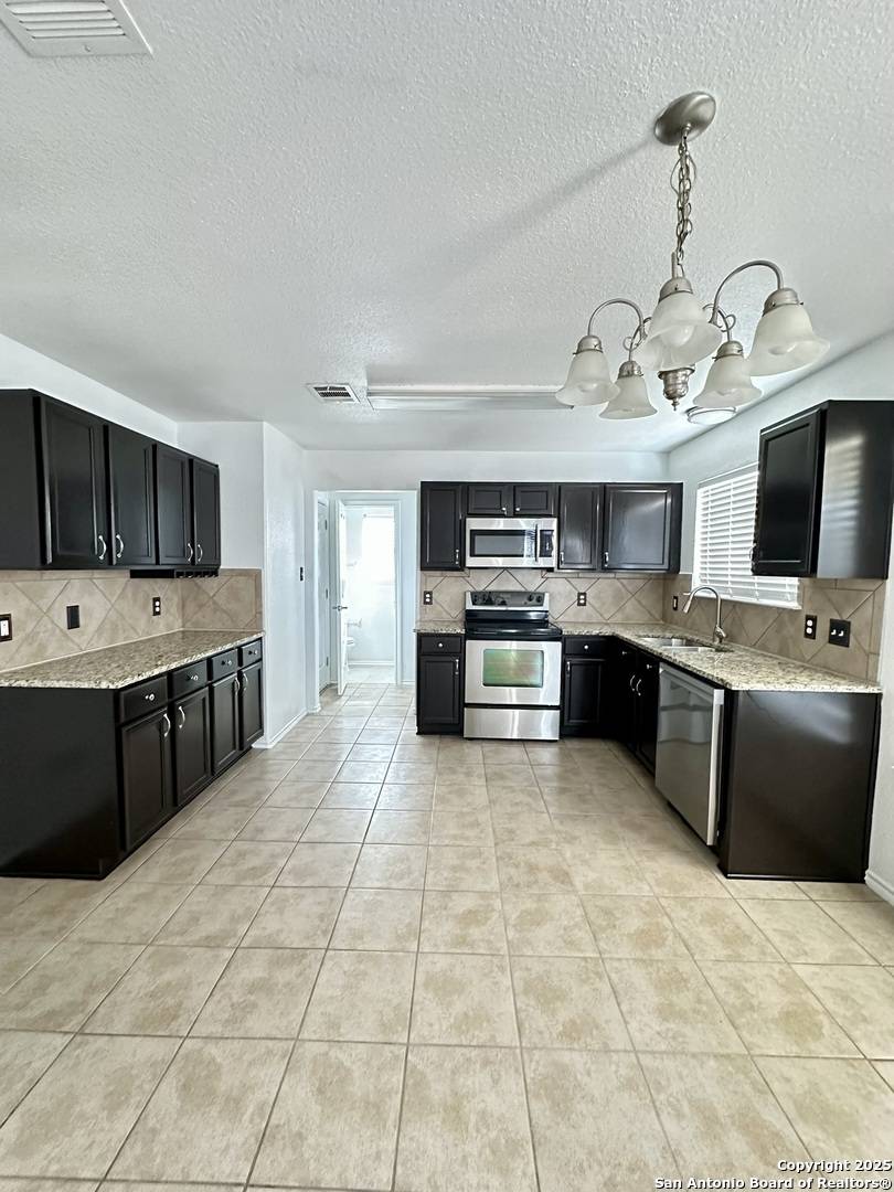 San Antonio, TX 78244,5019 Braden Gate
