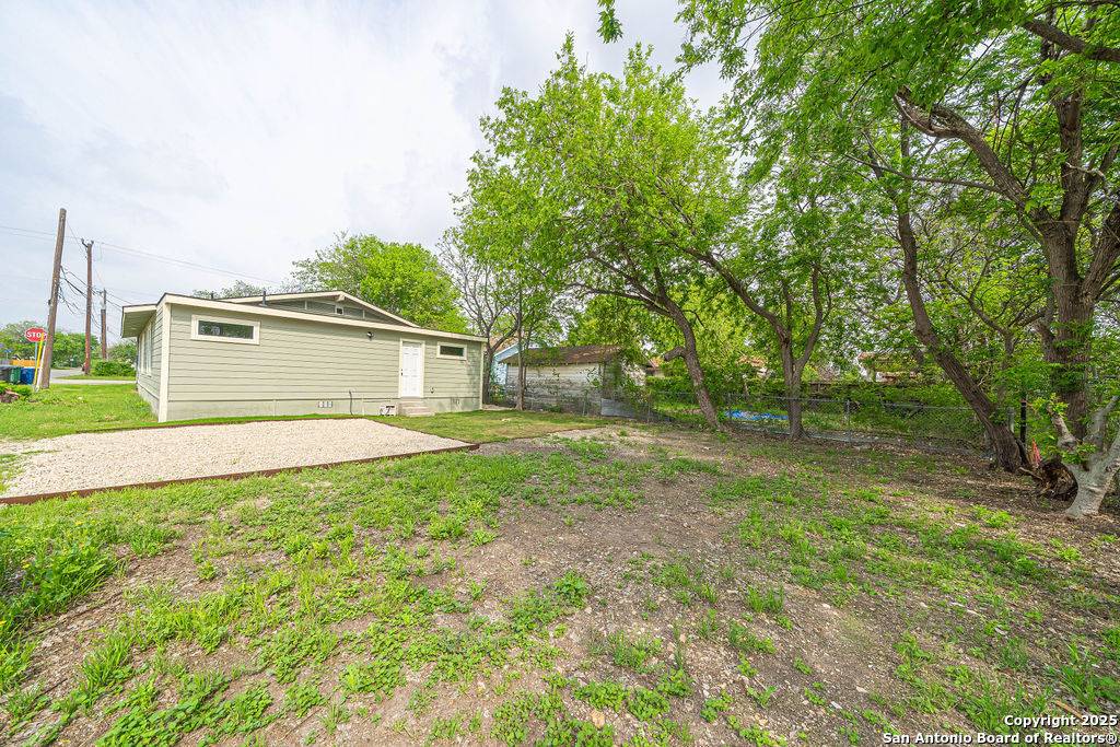 San Antonio, TX 78202,1118 Saint James