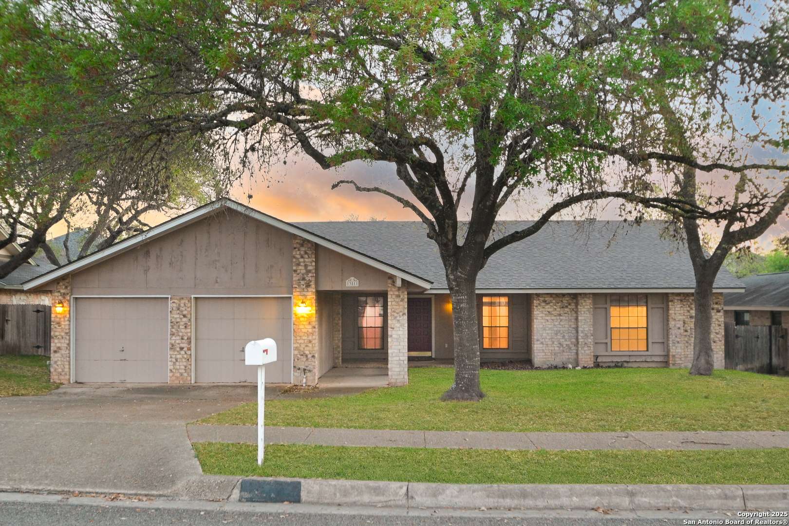 San Antonio, TX 78232,13811 Brook Hollow