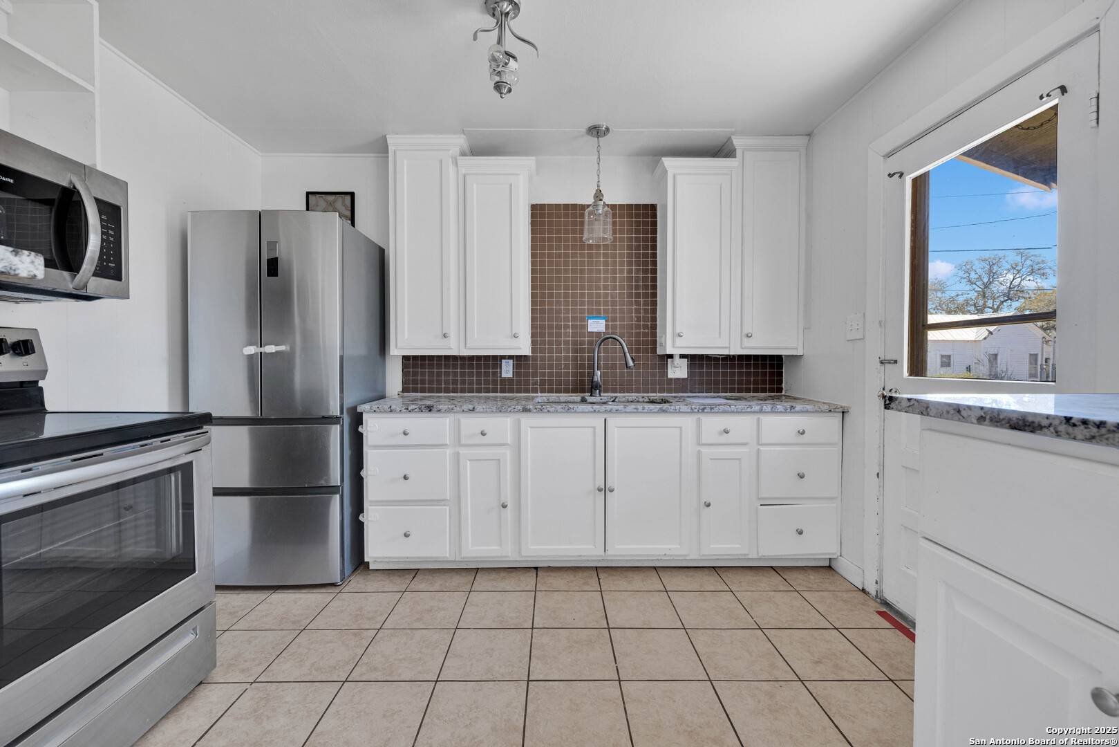 Hondo, TX 78861,1101 22nd St