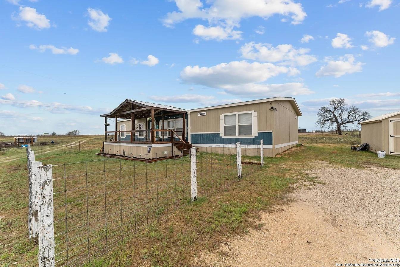 Sutherland Springs, TX 78161,793 C Road