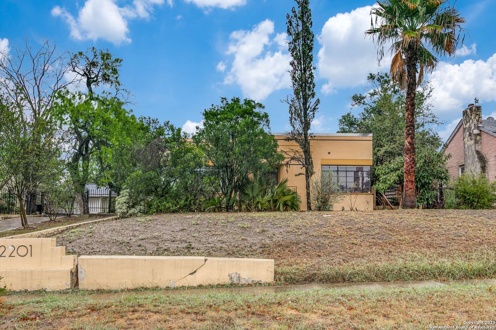 San Antonio, TX 78201,2201 Mulberry