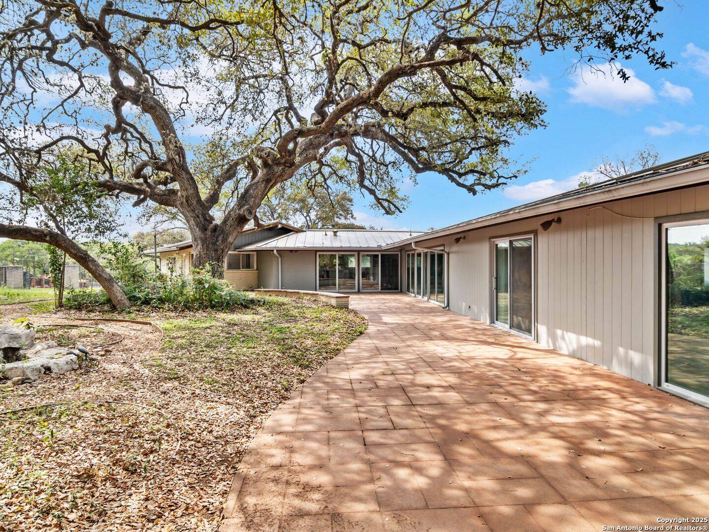 San Antonio, TX 78209,2222 Nacogdoches