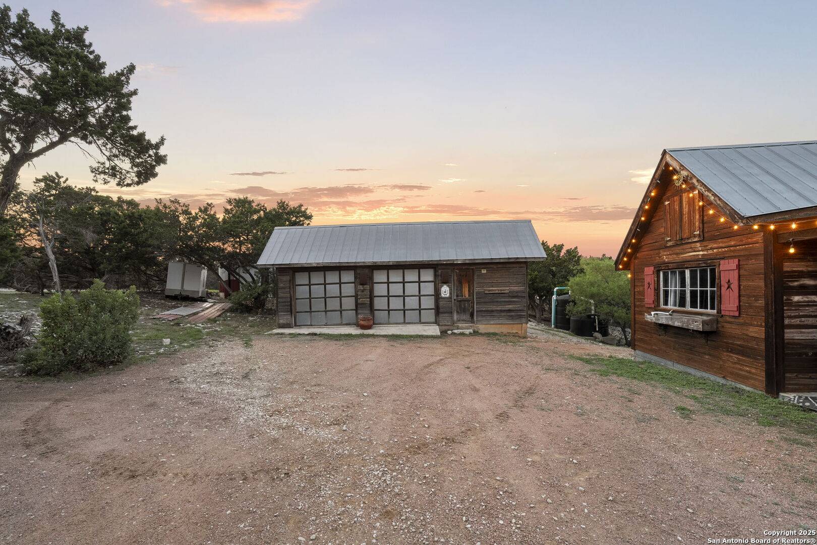 Comfort, TX 78013,110 Apacheria Pass