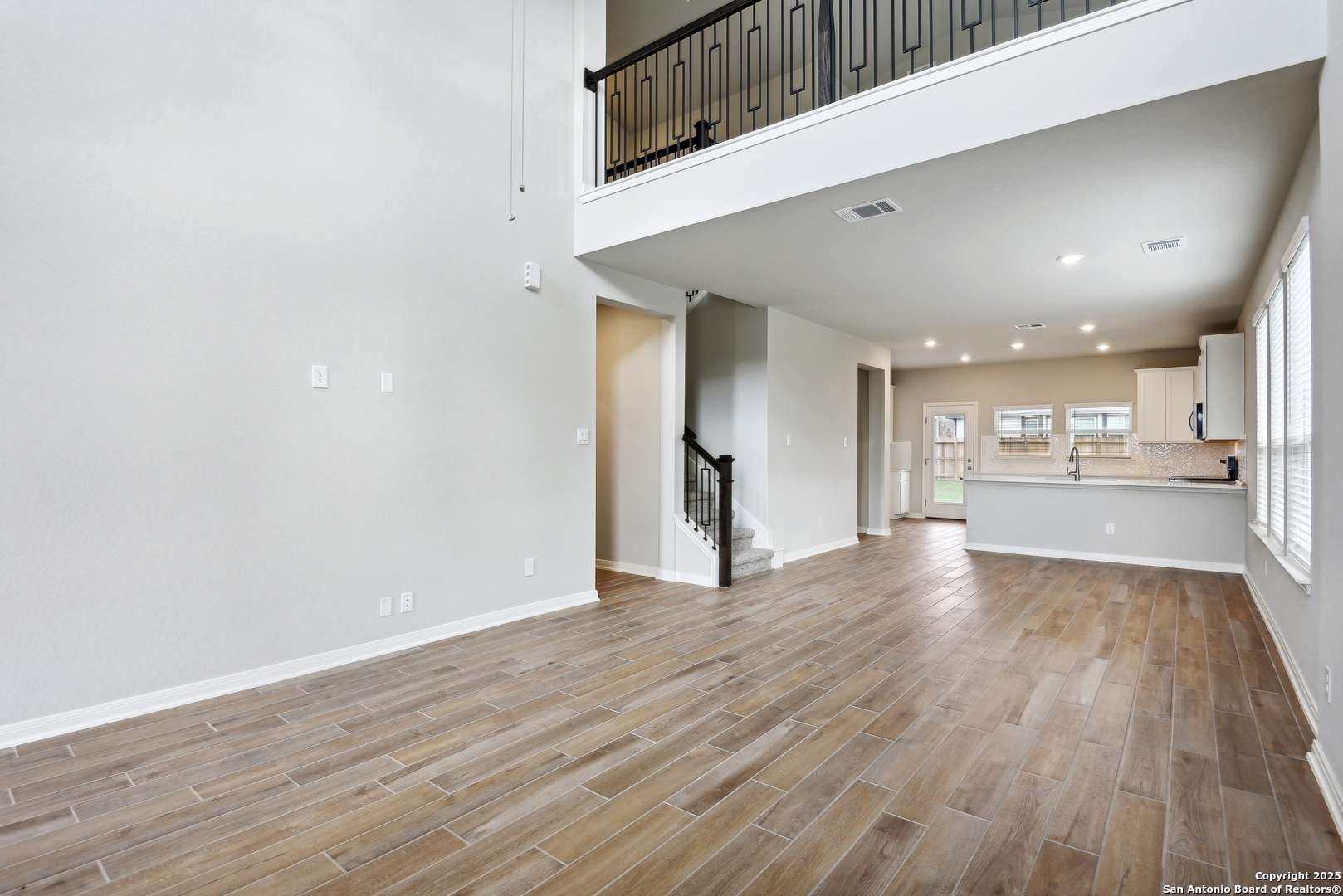 San Antonio, TX 78254,9916 Paladin Ridge