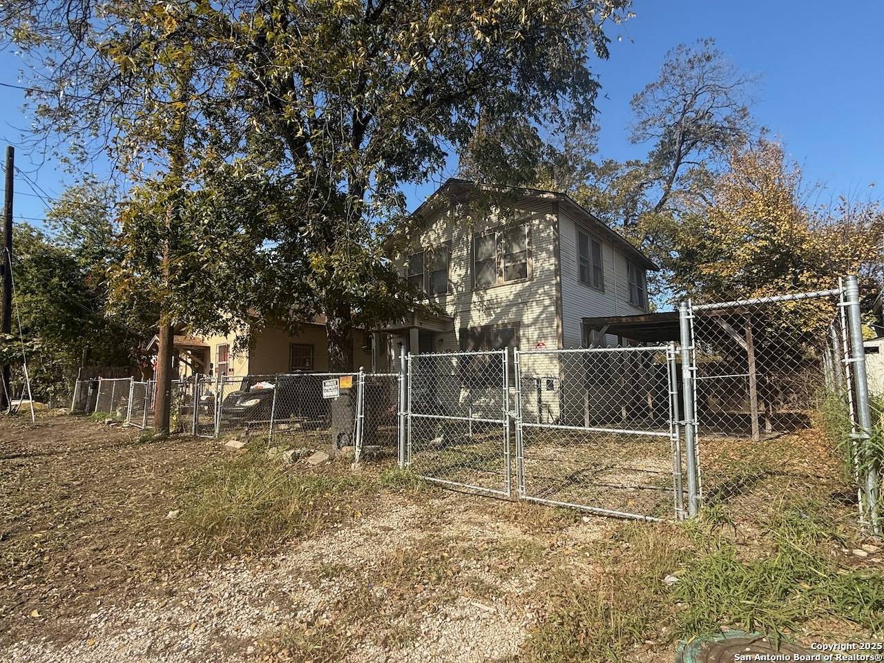 San Antonio, TX 78202,1221 Center
