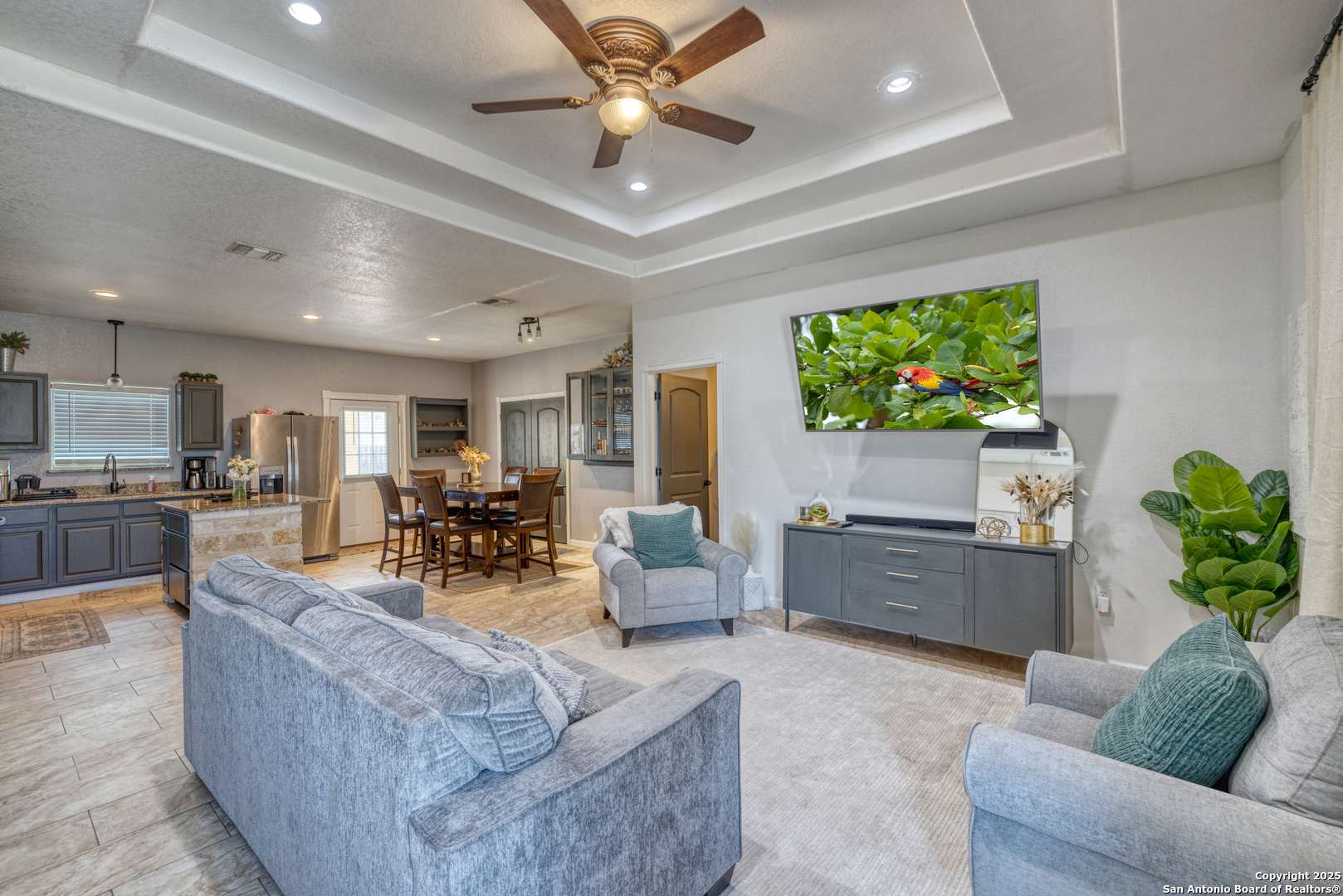 Uvalde, TX 78801,109 Vanham St