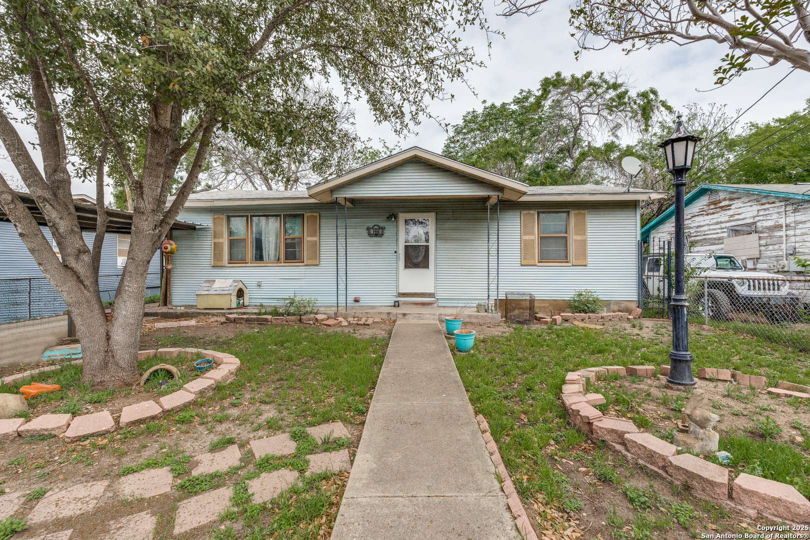 San Antonio, TX 78211,611 King Ave