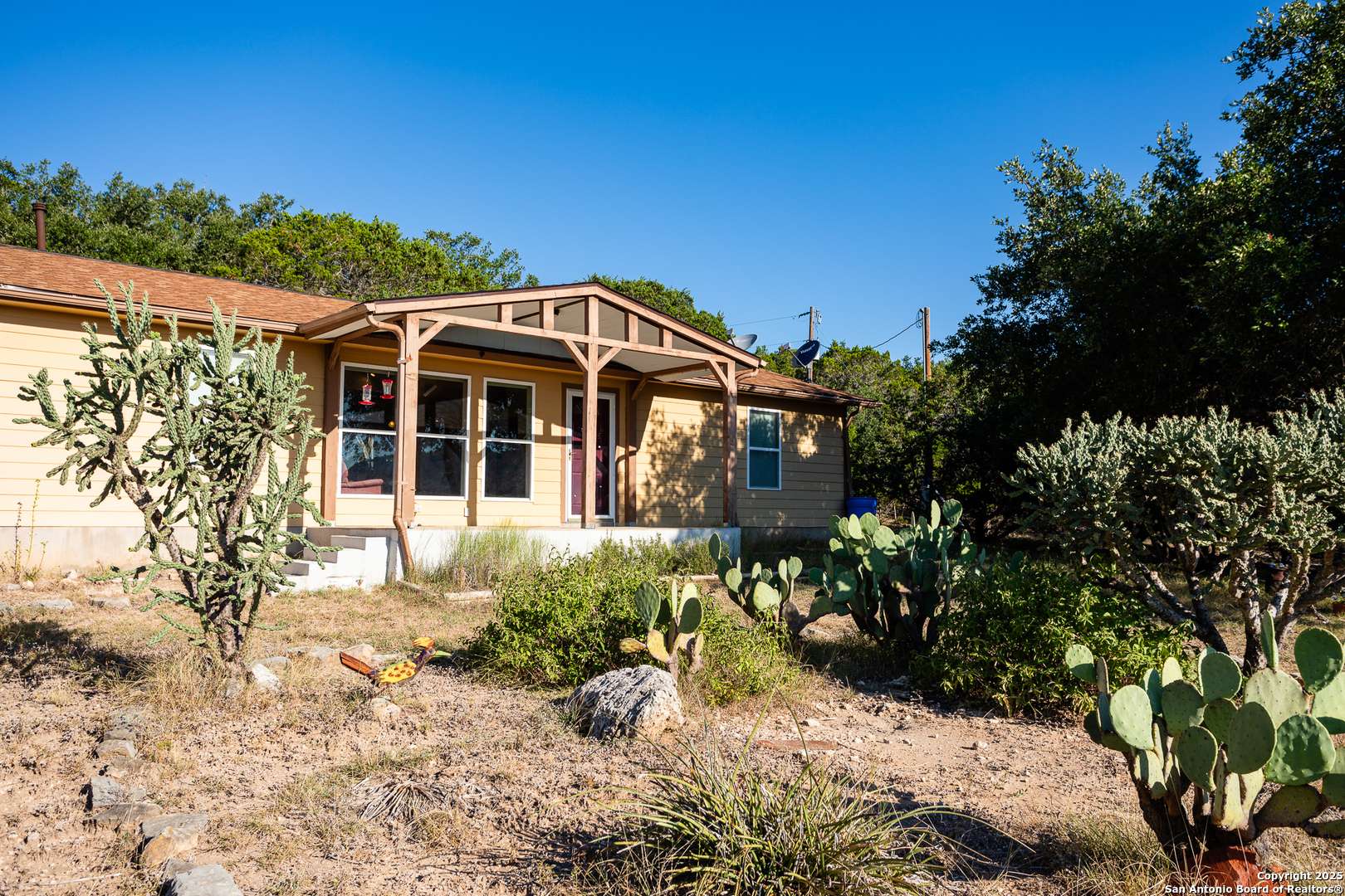 Pipe Creek, TX 78063,2844 BEAR SPRINGS RD