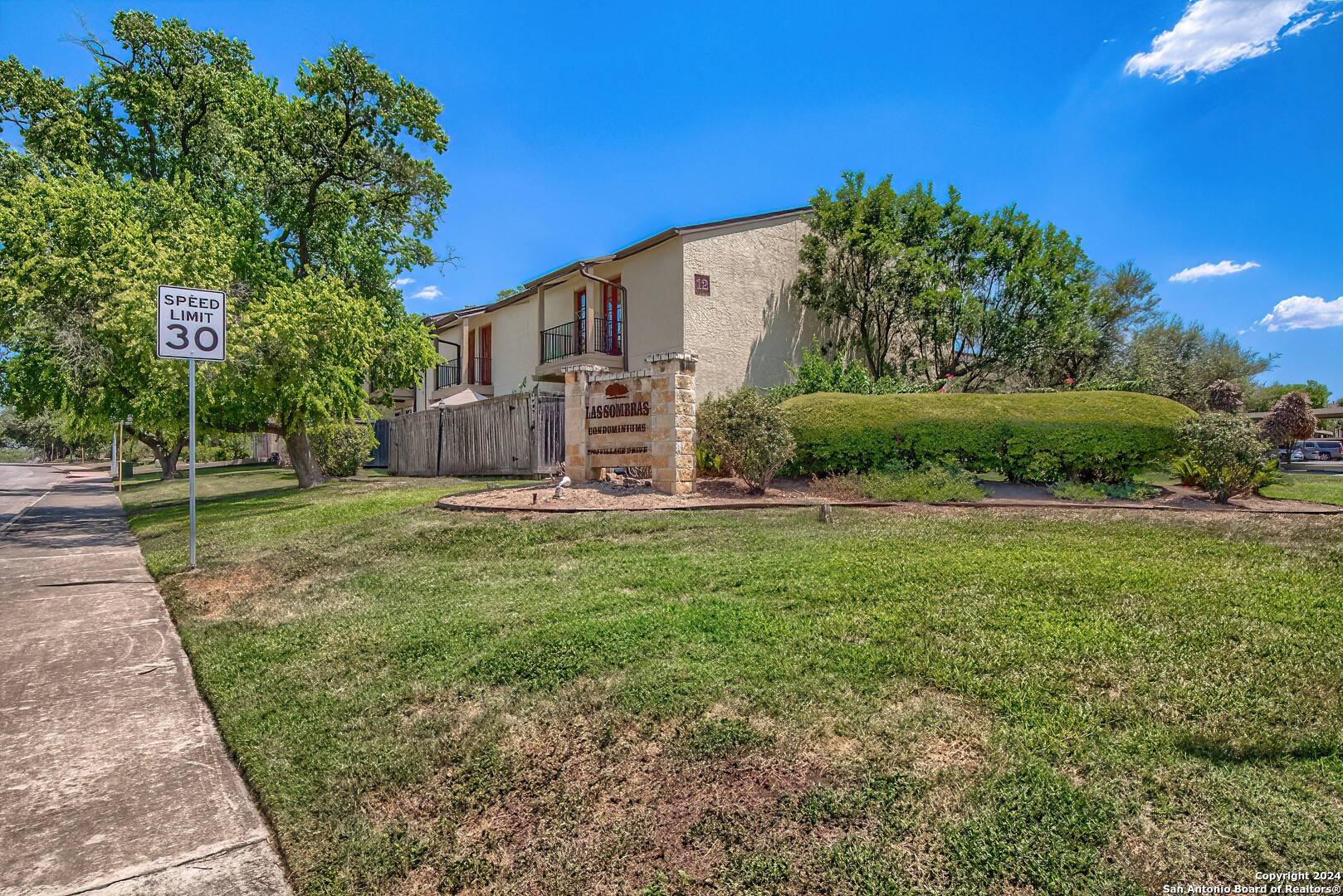 San Antonio, TX 78217-5409,8702 VILLAGE DR UNIT 1200