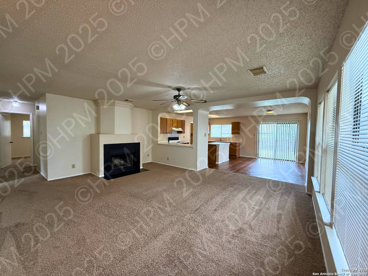 Converse, TX 78109-3377,6439 BEECH TRAIL DR
