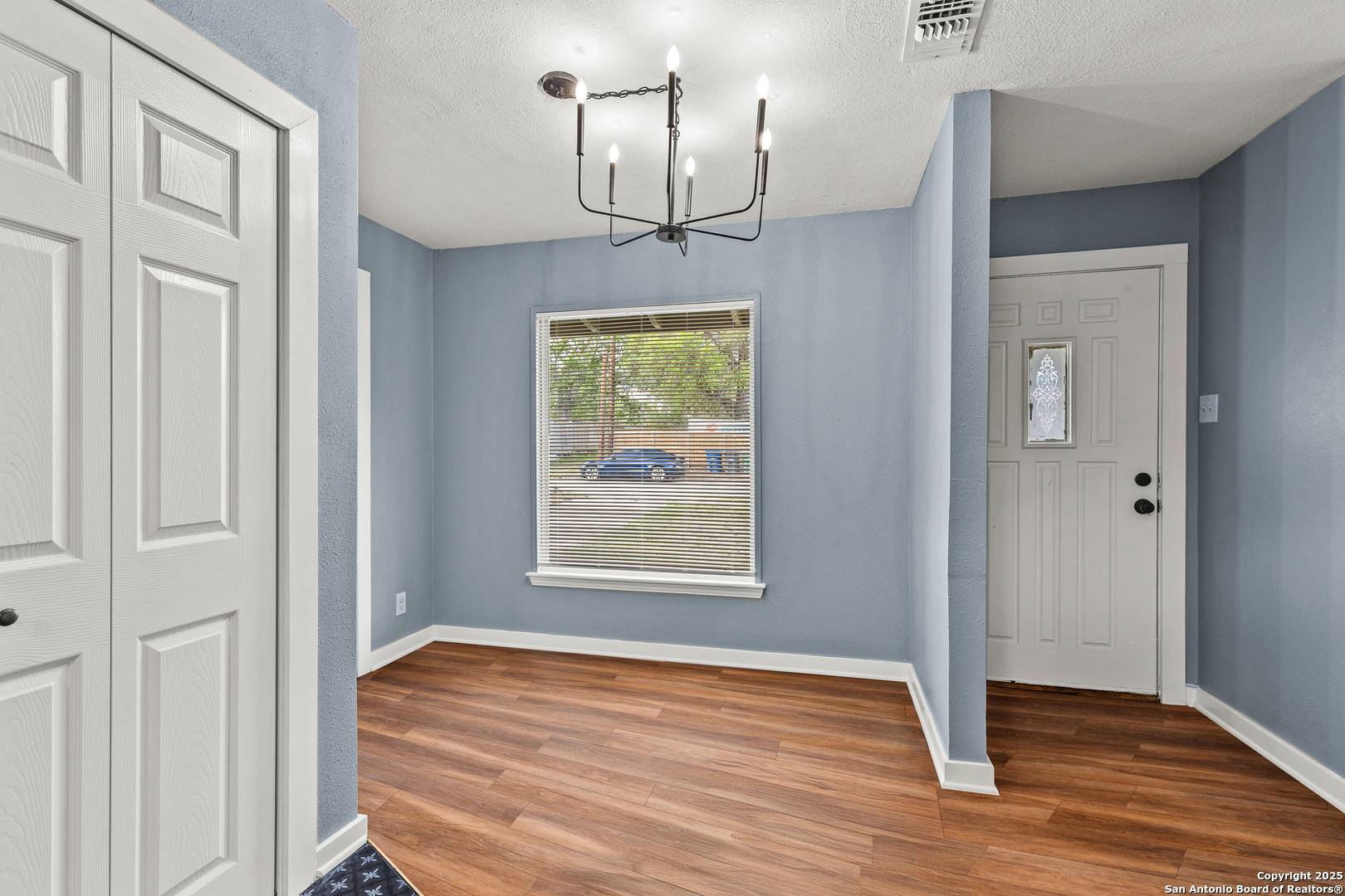 San Antonio, TX 78209,710 Byrnes