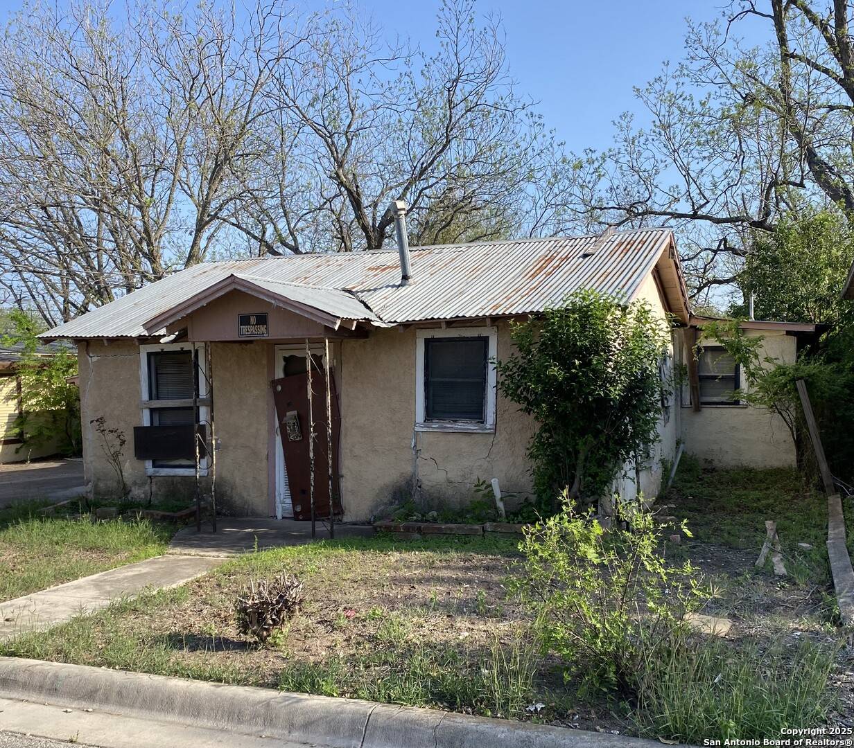 Hondo, TX 78861,1503 12th