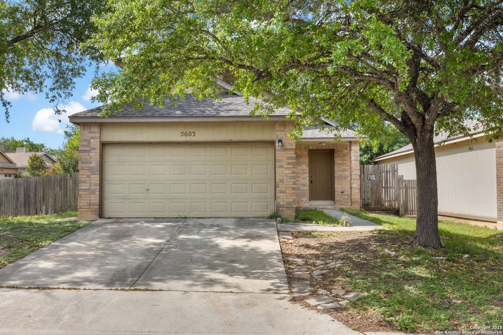 San Antonio, TX 78247,5603 spring moon