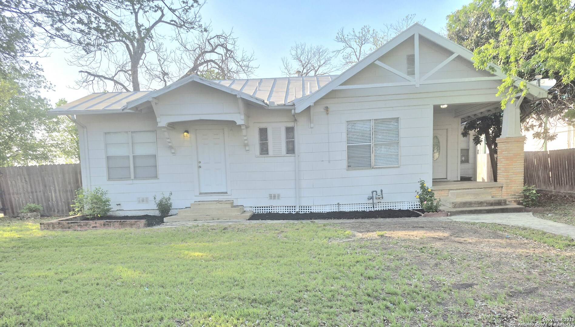 Converse, TX 78109,103 Avenue B