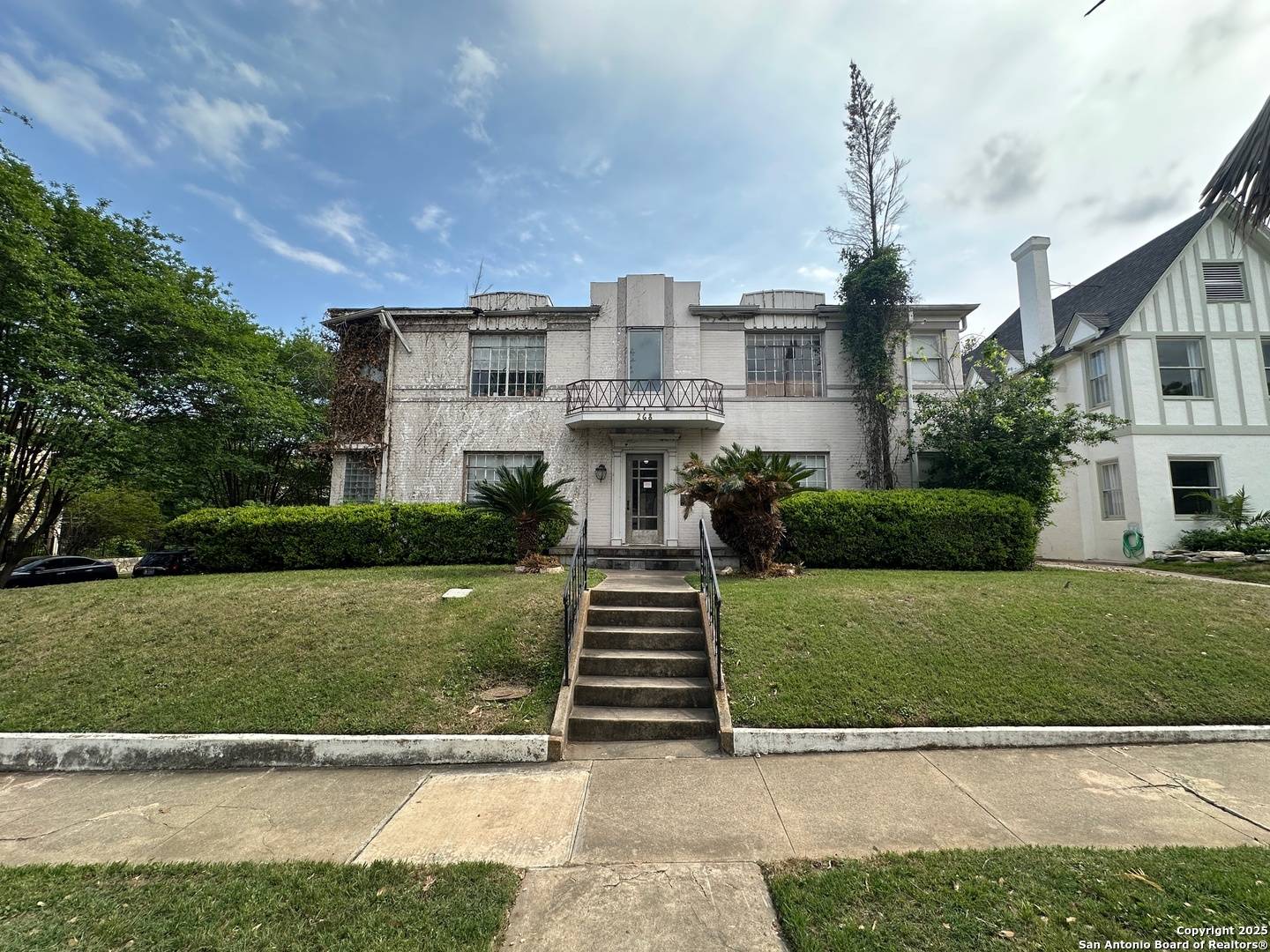San Antonio, TX 78212,268 Lullwood