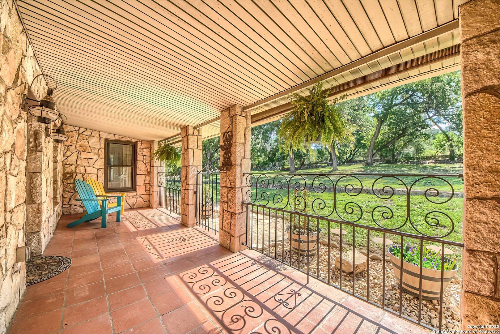 Mico, TX 78056,6986 County Road 271