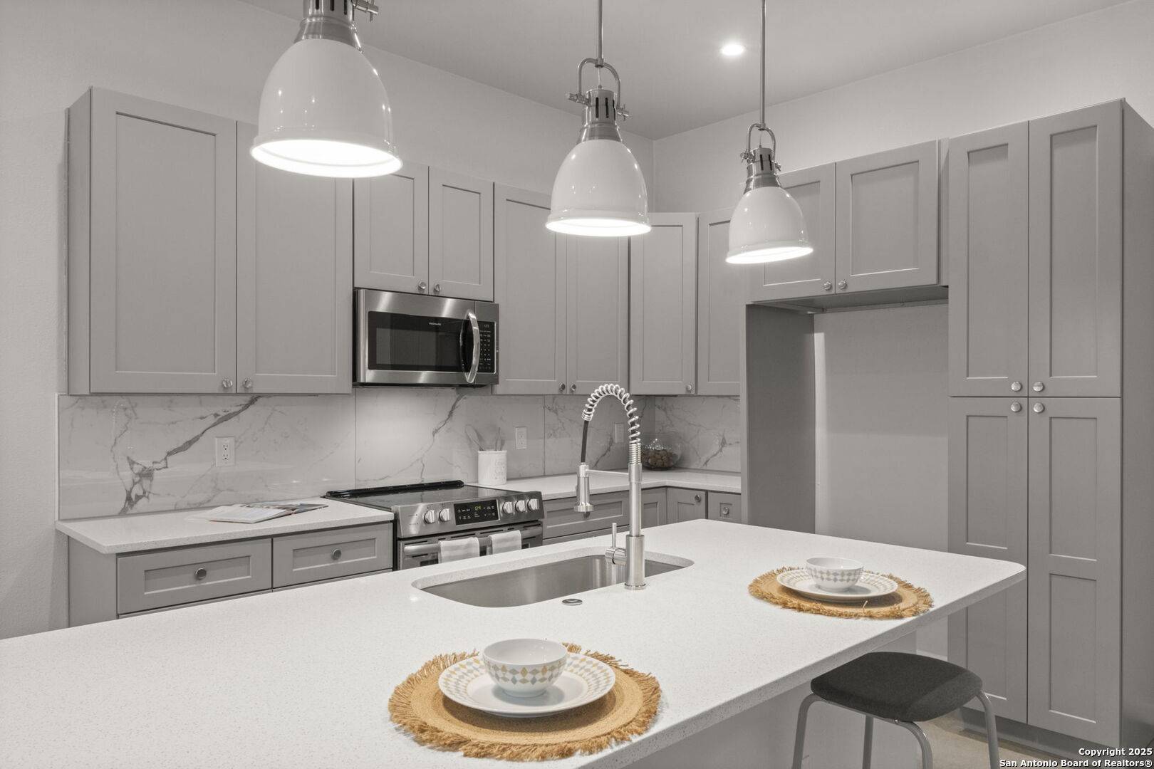 Terrell Hills, TX 78209,1002 Morningside Dr UNIT 3