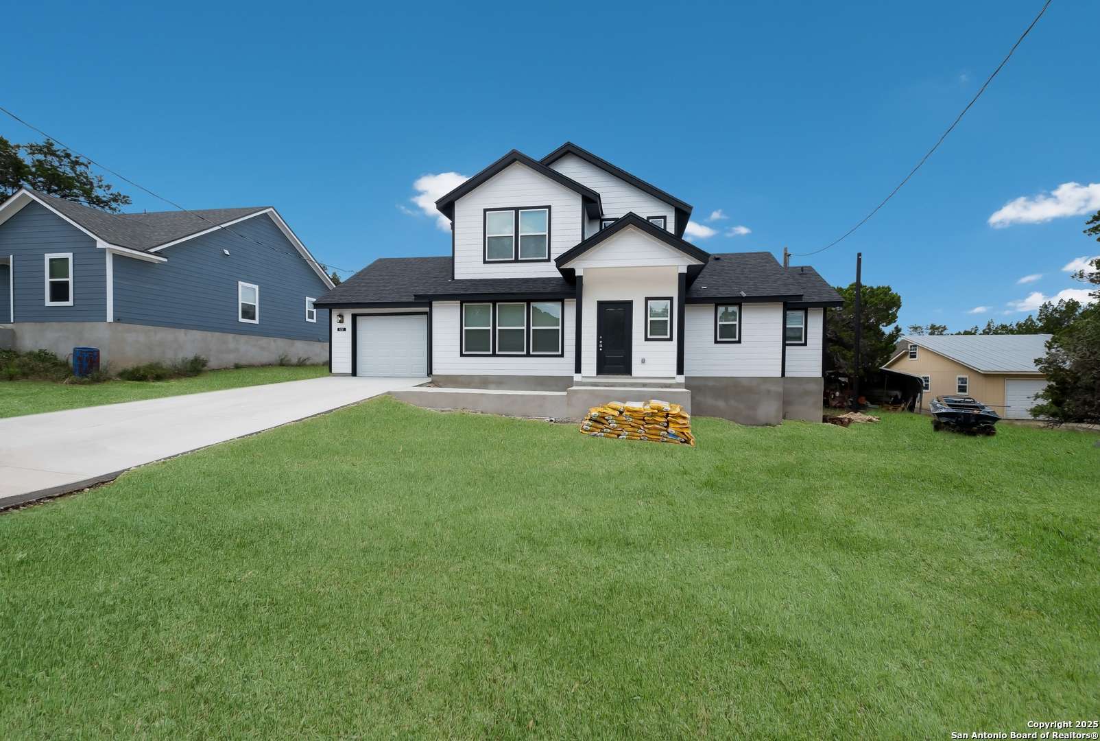 Lakehills, TX 78063,122 Hi View