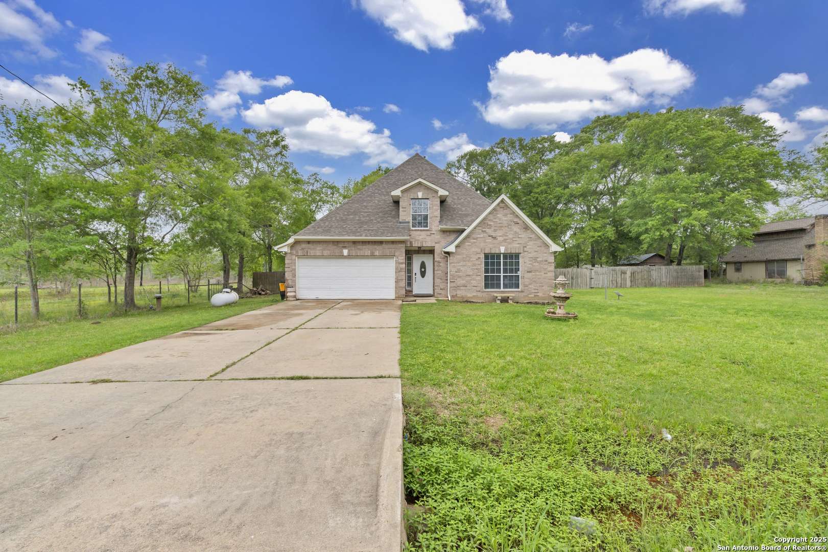 Hempstead, TX 77445,24704 Killarney St