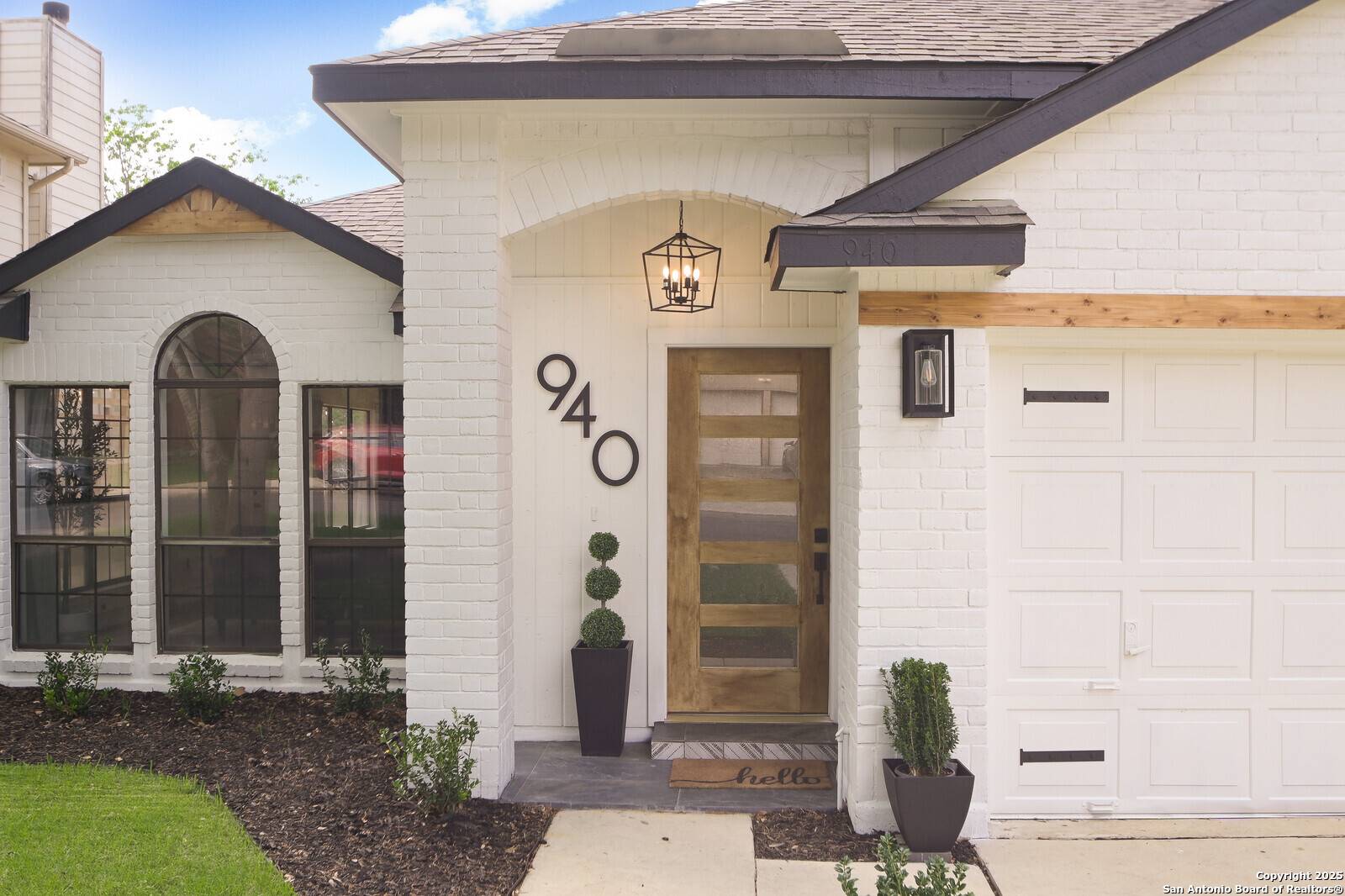 San Antonio, TX 78258,940 Hedgestone