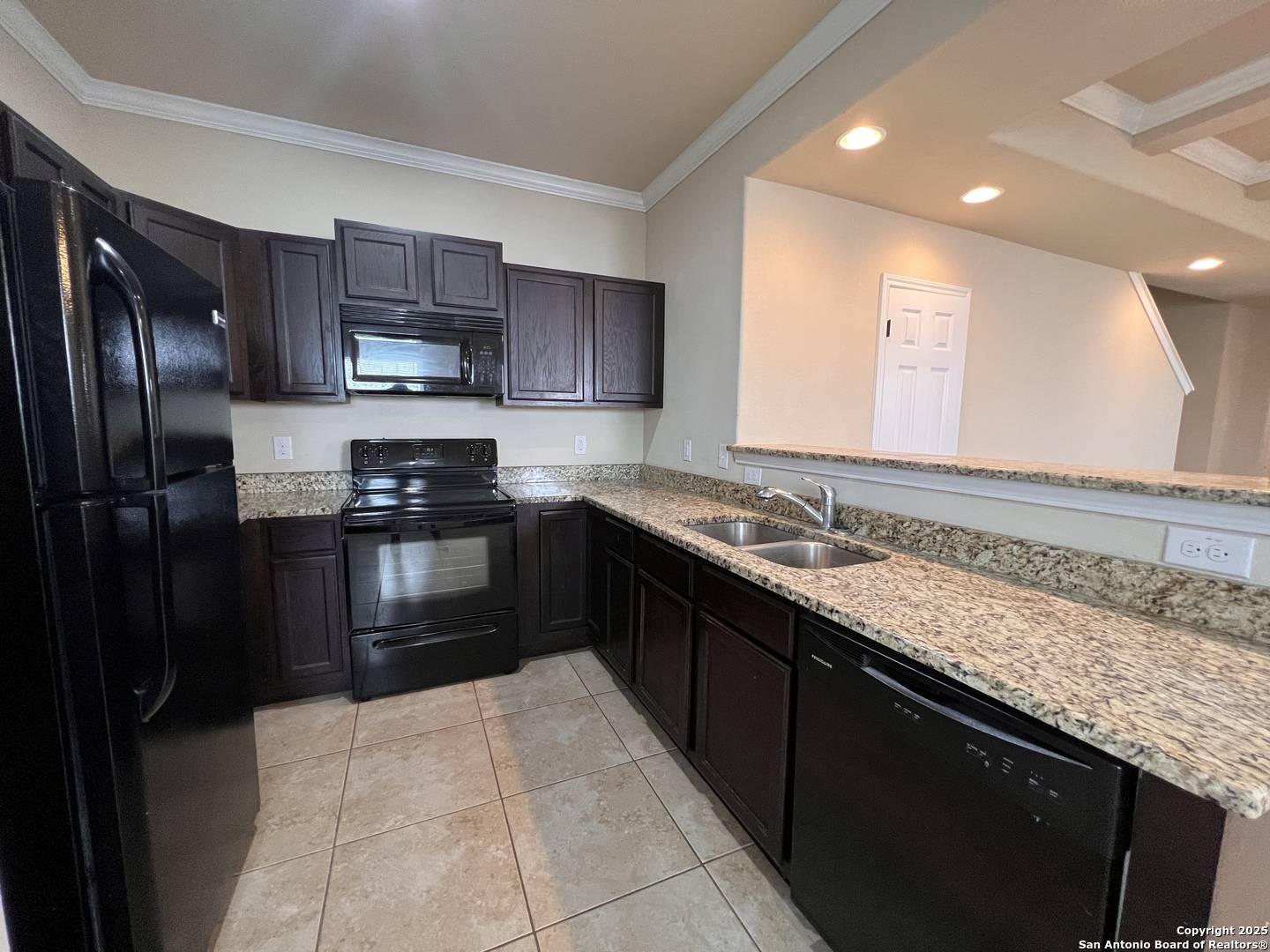 San Antonio, TX 78244,7211 Golf Way