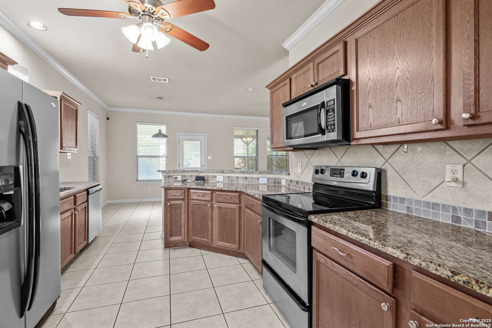 Converse, TX 78109,4015 Giverny Ct