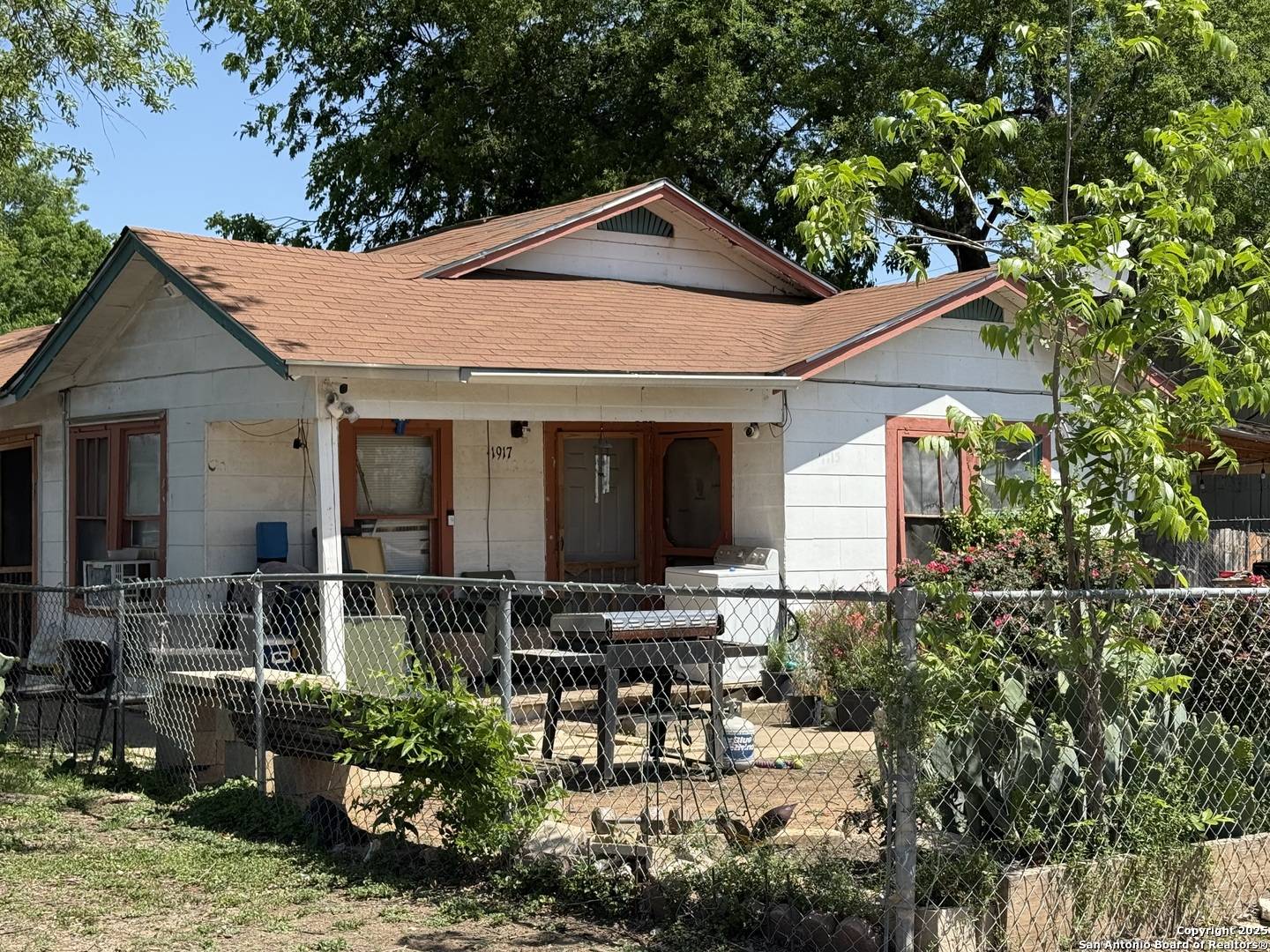 San Antonio, TX 78201,1915 Pasadena St