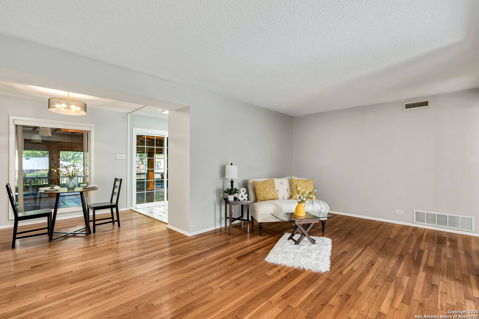 Terrell Hills, TX 78209,1311 Wiltshire
