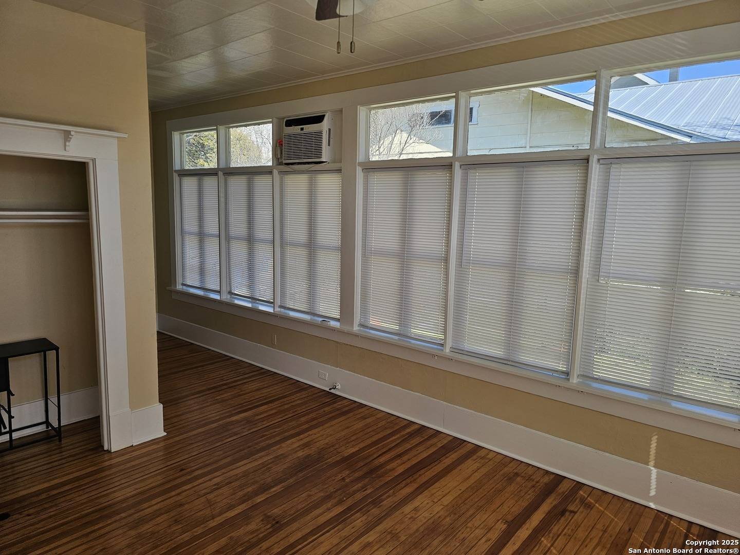 San Antonio, TX 78201-5733,1120 Woodlawn Ave UNIT 3
