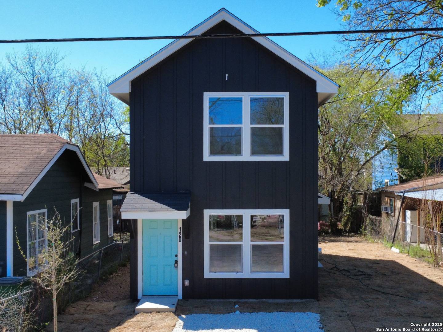 San Antonio, TX 78207,120 Henry St