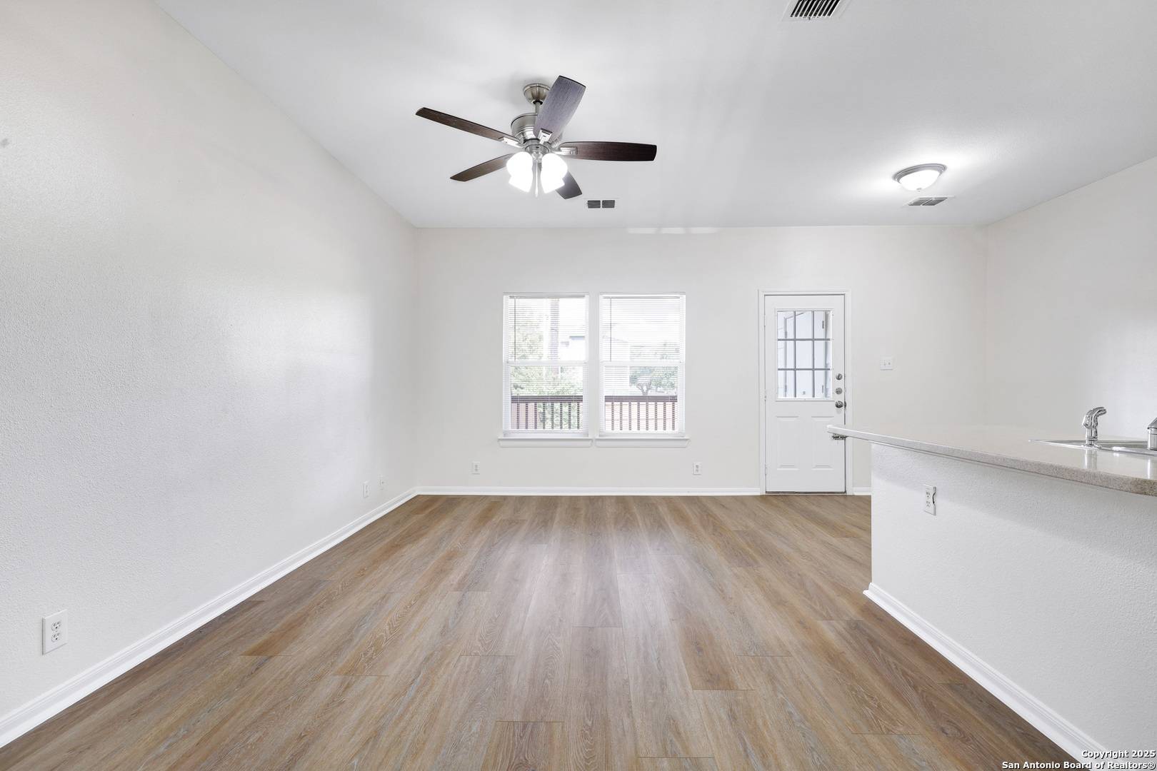 San Antonio, TX 78229,4005 St Charles Bay