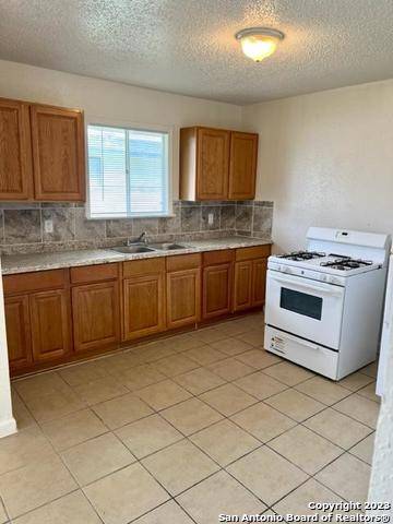 San Antonio, TX 78221,144 Villaret Blvd UNIT 132