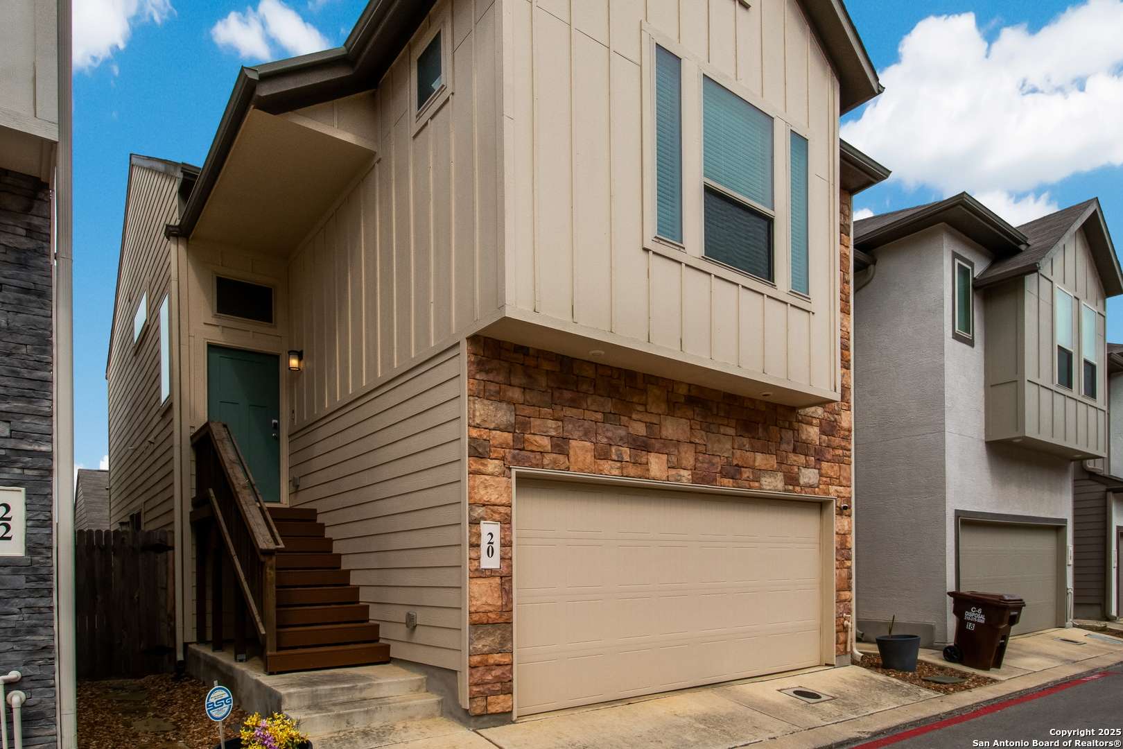 San Antonio, TX 78249,6446 Babcock Rd, Building 20