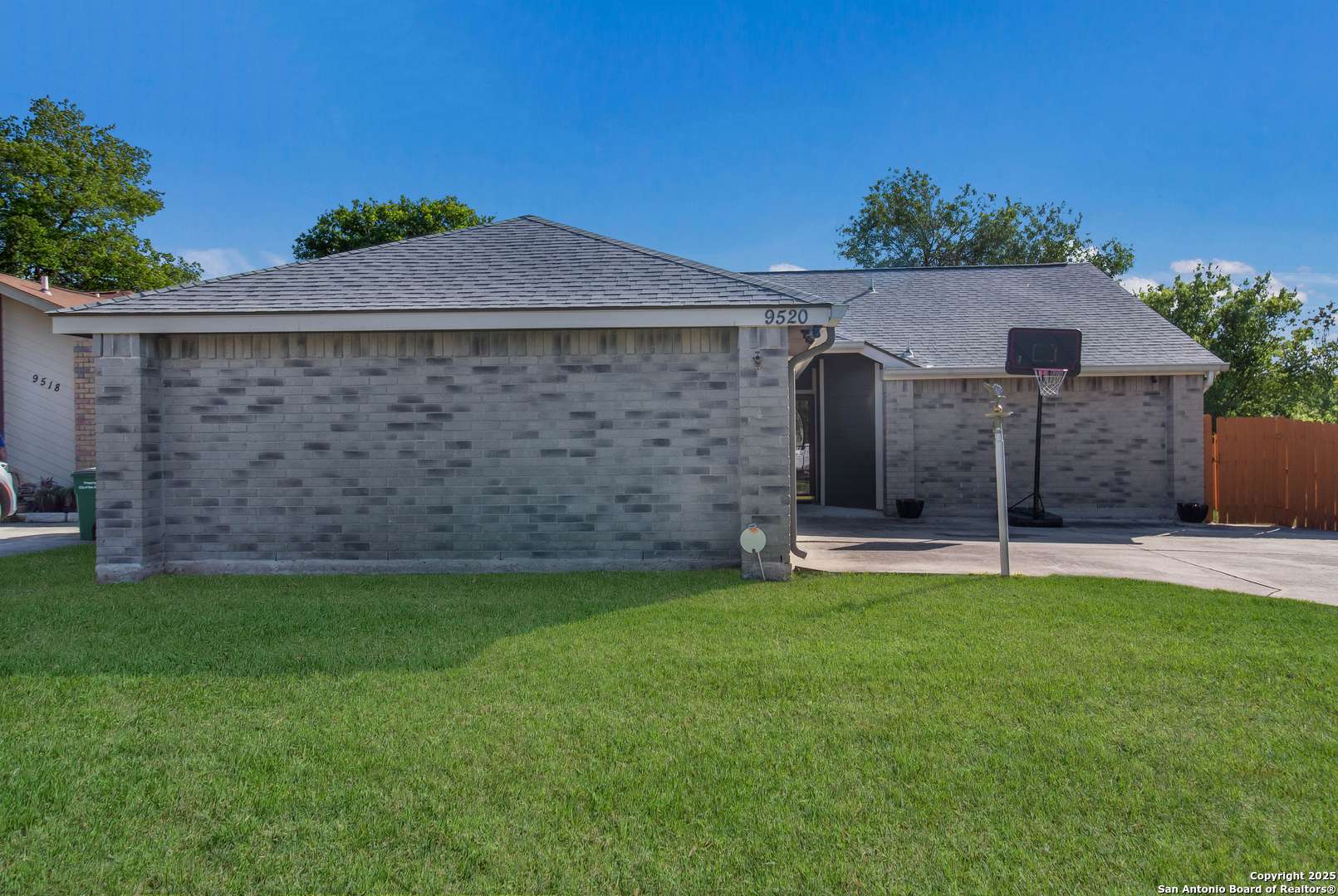 San Antonio, TX 78250,9520 Woodland Hills