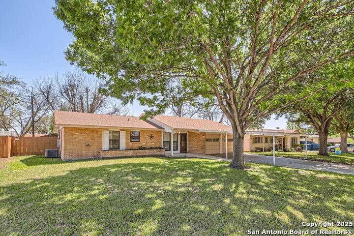 Kirby, TX 78219,5418 Eclipse St