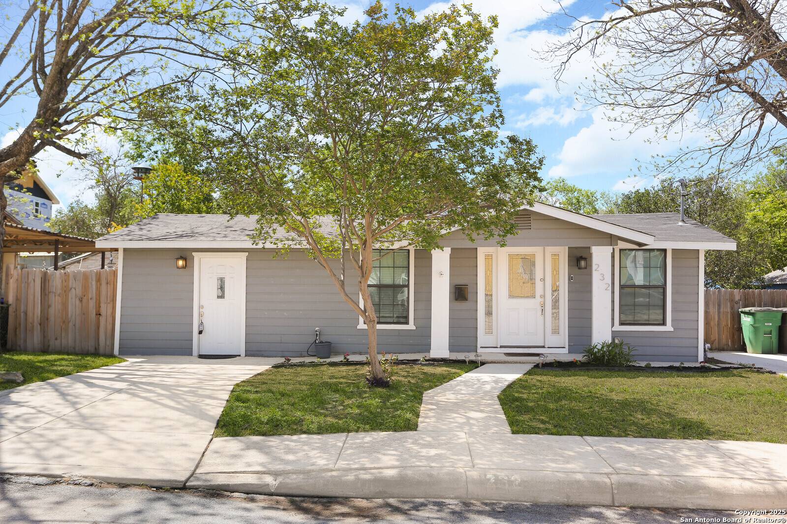 San Antonio, TX 78209,232 VICTOR ST