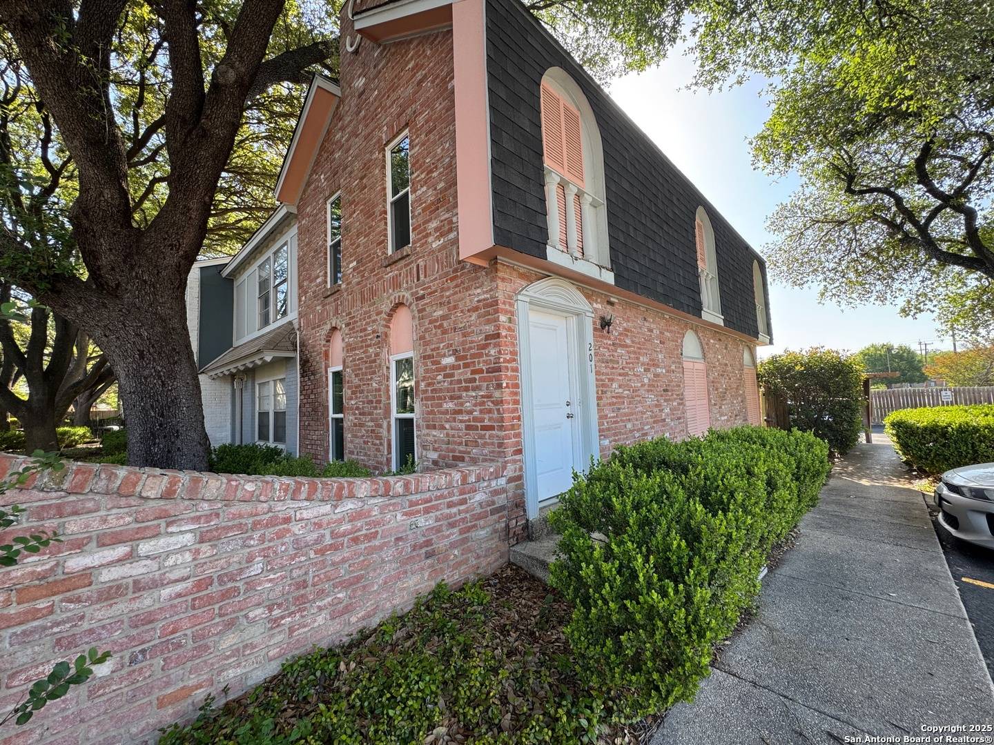 San Antonio, TX 78217,2811 Woodbury Dr UNIT 201