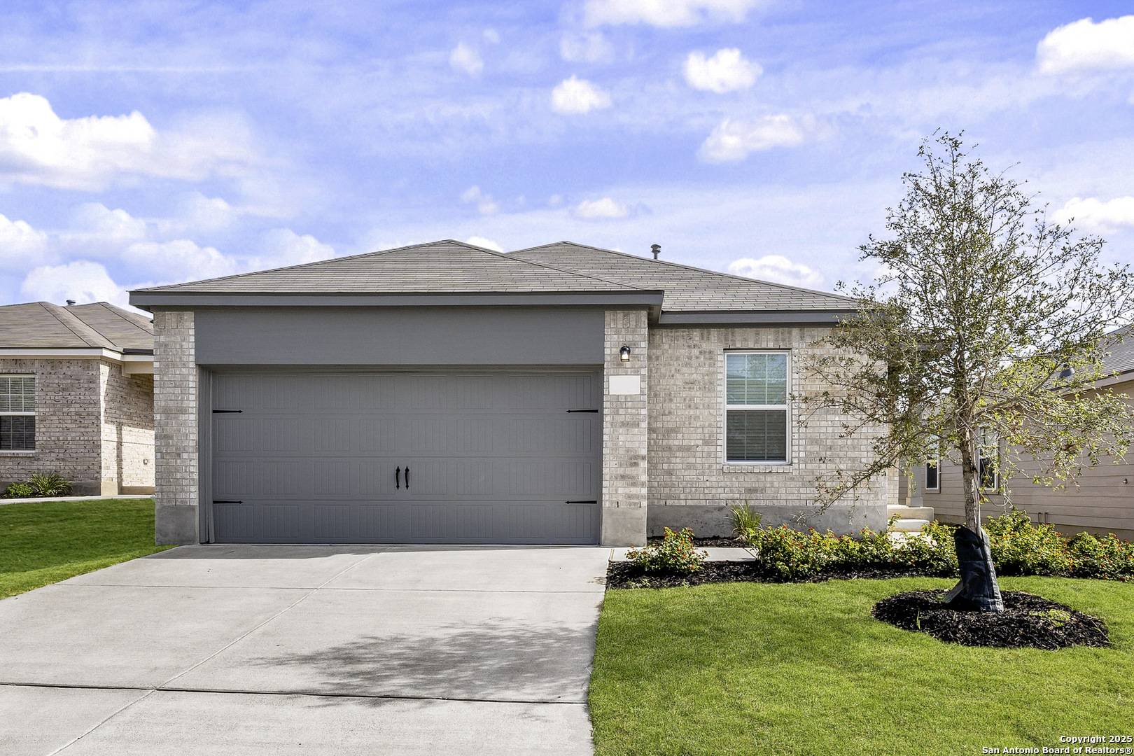 Von Ormy, TX 78073,15010 Telfaire Meadow