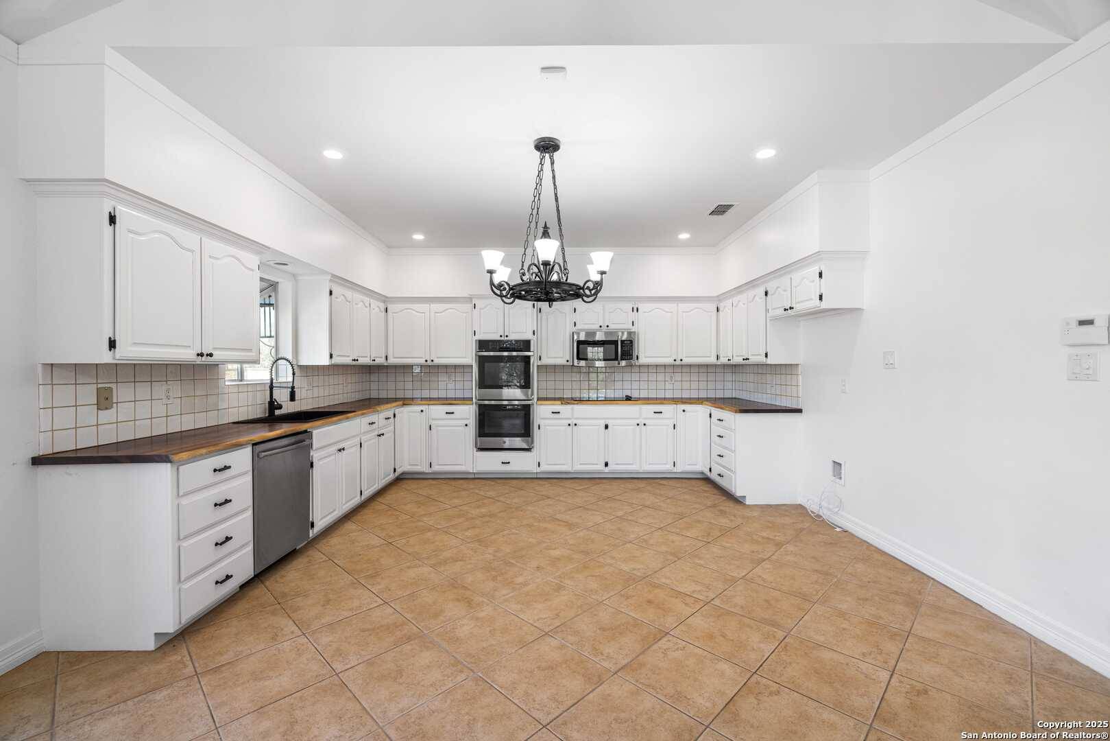 Kerrville, TX 78028,144 St Andrews Loop E