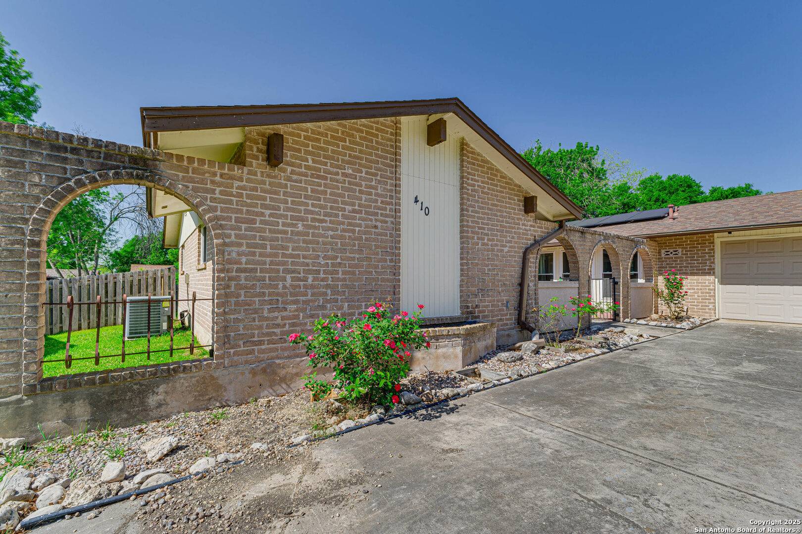 Universal City, TX 78148,410 De Soto