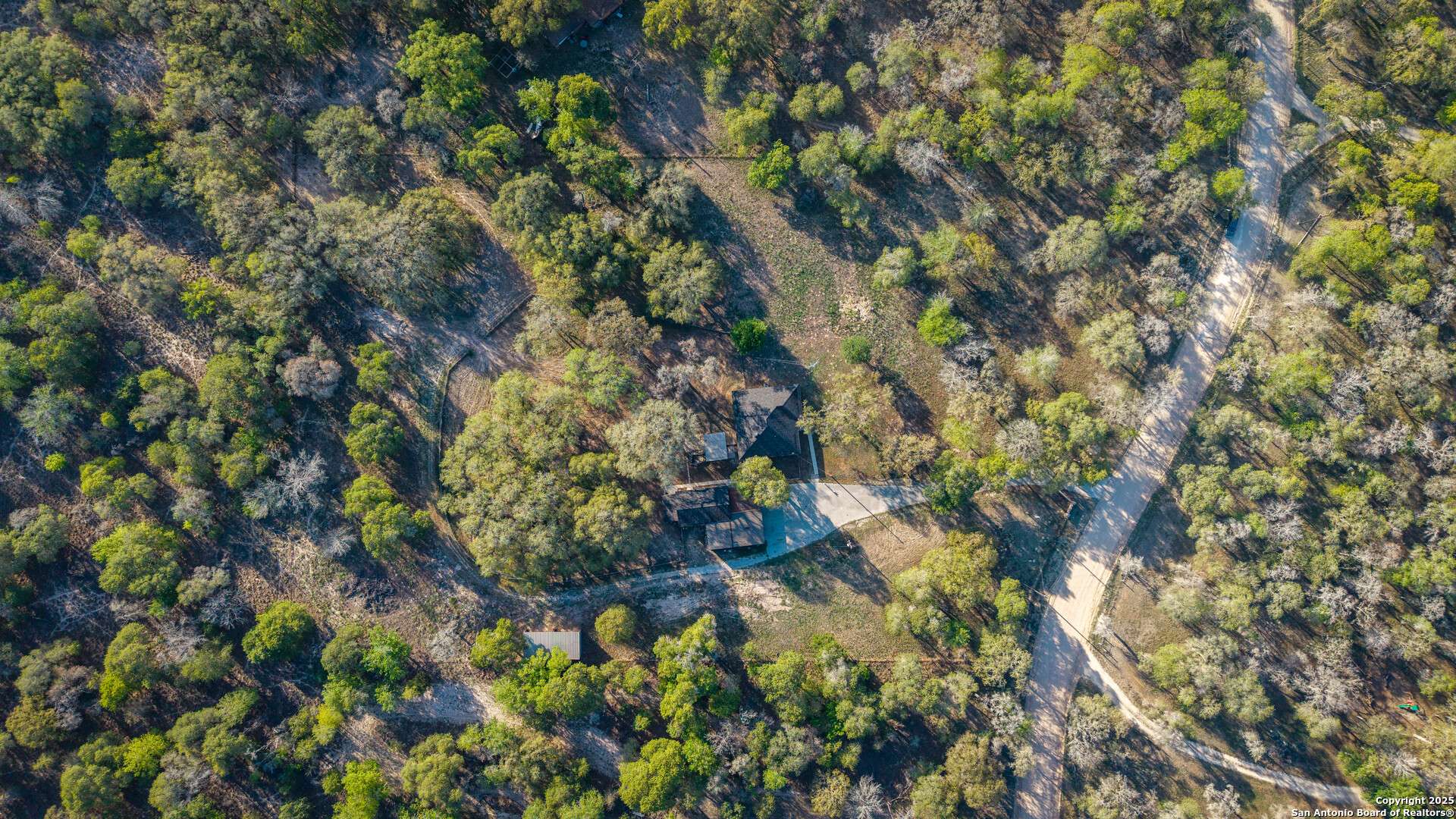 Floresville, TX 78114,123 Lost Springs