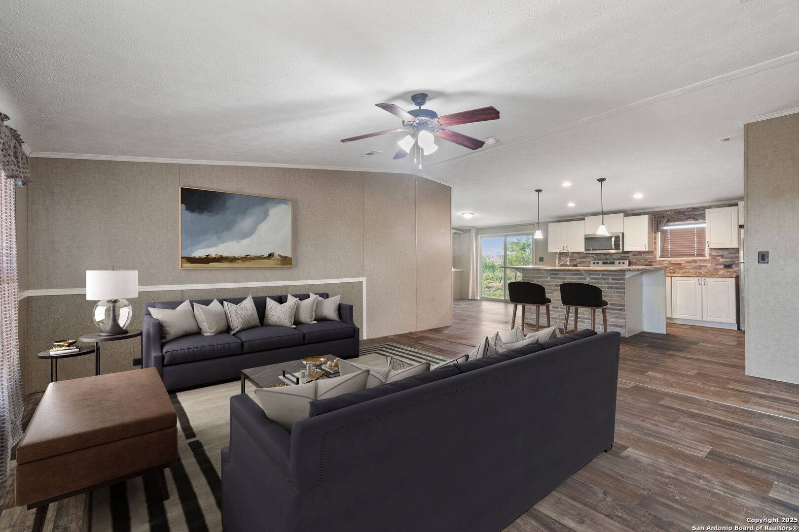 Hondo, TX 78861,985 Lobo