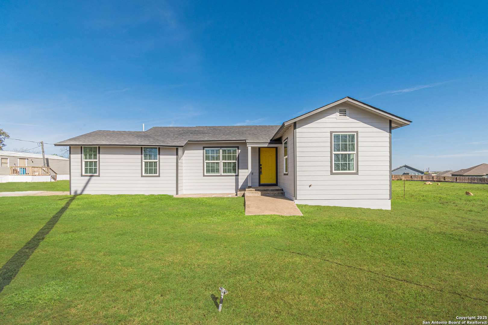 Jourdanton, TX 78026,1313 Hickory