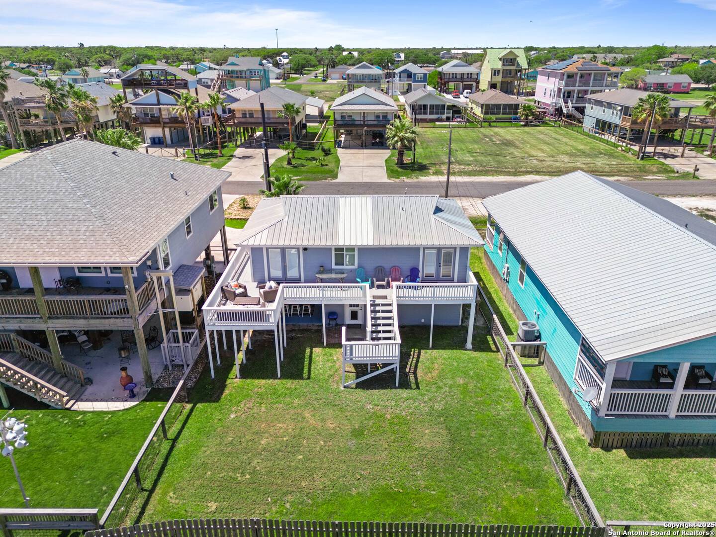 Rockport, TX 78382,1016 S Magnolia St