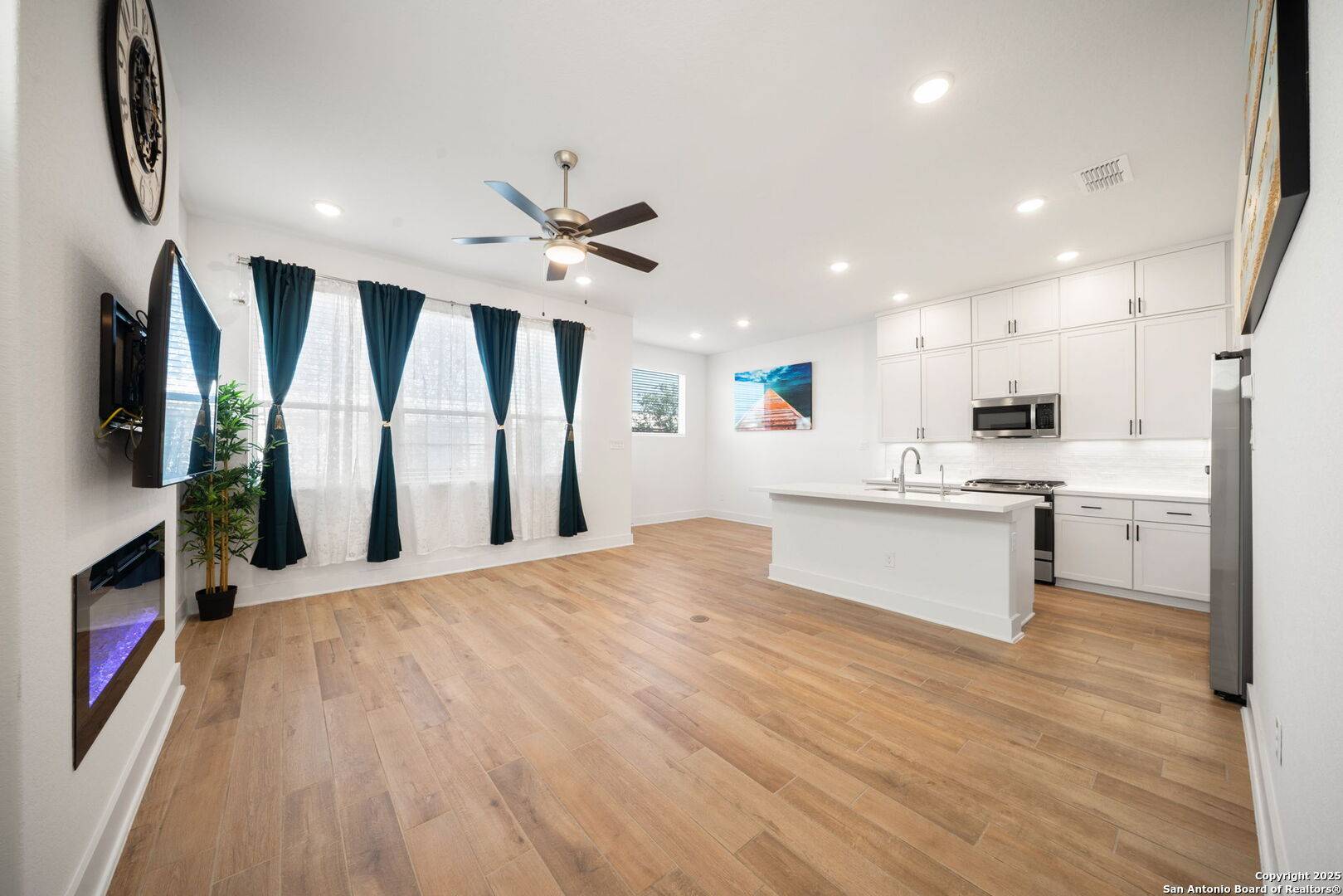 San Antonio, TX 78240,8851 Oakland Road, Unit 7