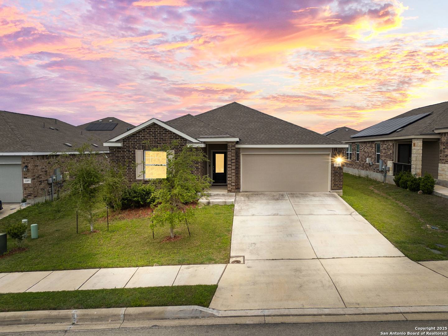 Schertz, TX 78108,241 Holland Park